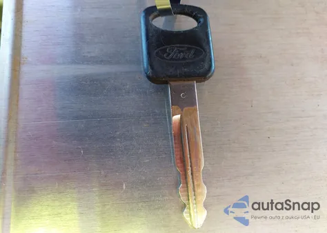 2003 Ford F-250 Lariat/Xl/Xlt from USA, damaged, VIN 3FTNX21L43MB17703